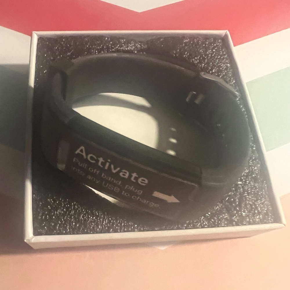 New black Smart Fitness Tracker